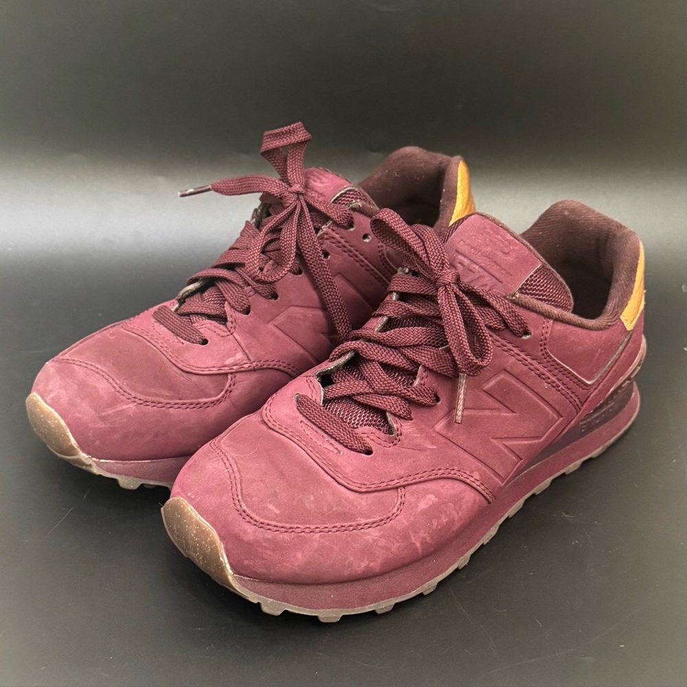 NEW BALANCE 574 Molten Maroon Burgundy Creased Gold Heel Sneakers Size 7